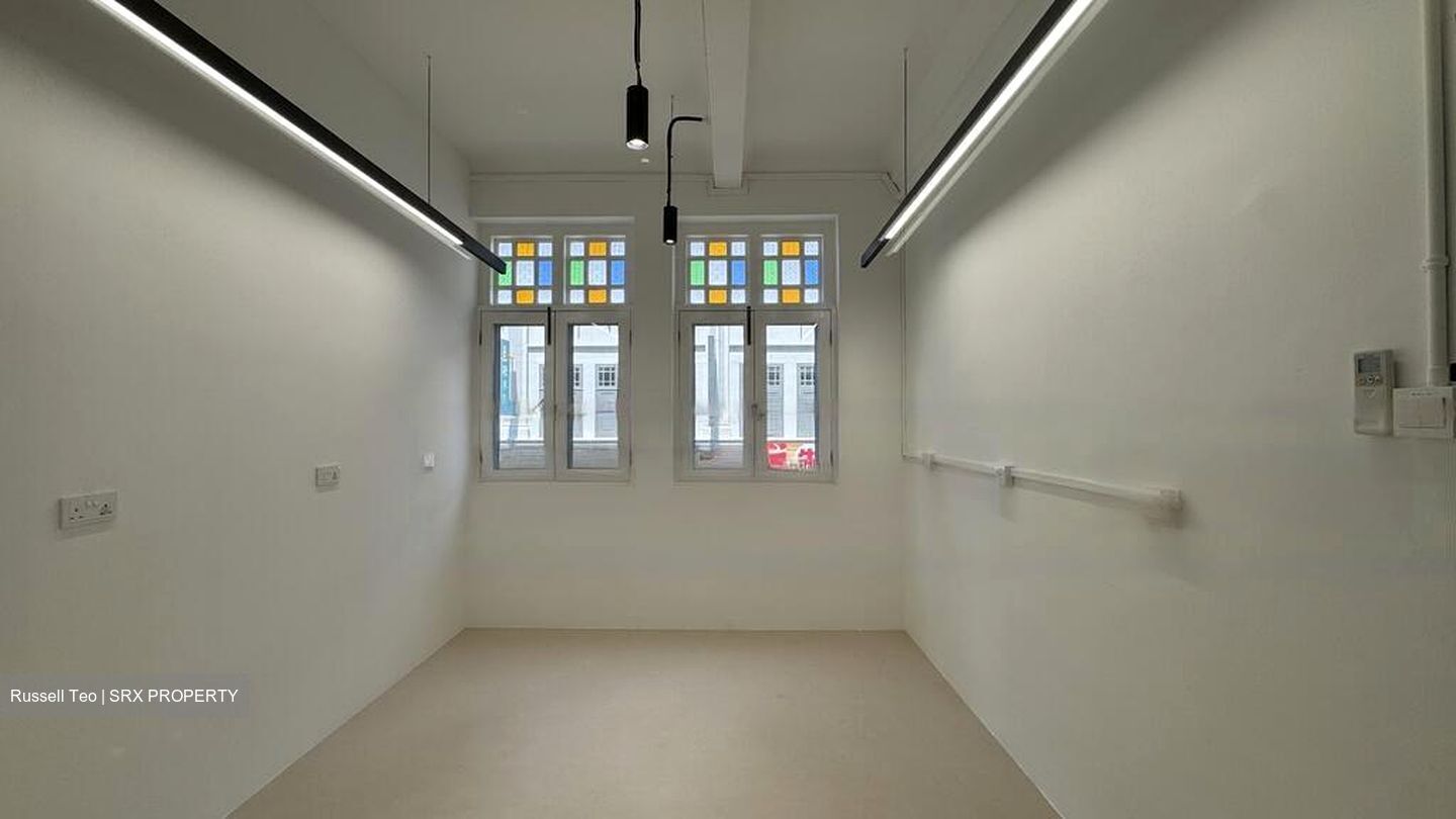 Liang Seah Place (D7), Office #462641991